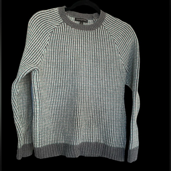 Banana Republic sweater - Picture 1 of 5